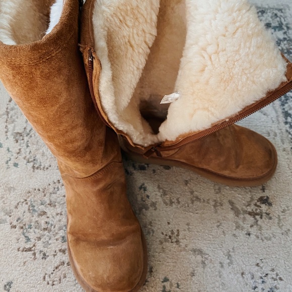 Mid-Calf UGGS - Picture 4 of 5